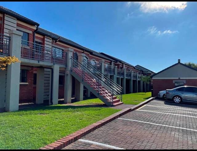 2 BEDROOM PROPERTY TO RENT IN MOOIKLOOF RIDGE ESTATE